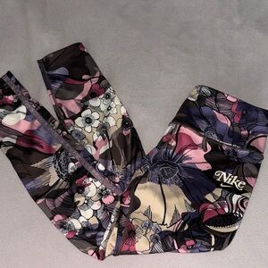 Nike Multicolor Floral Leggings